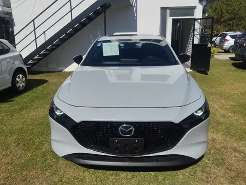 Mazda 3 GRAND TOURING 