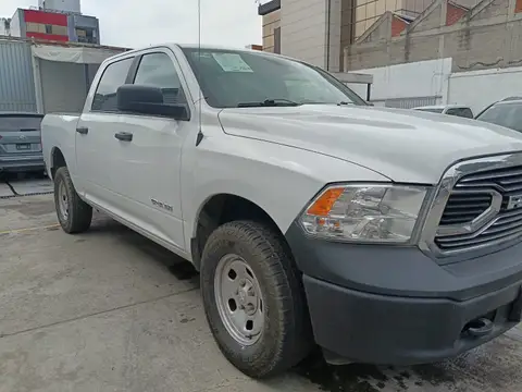 Dodge Ram 1500 SLT V6   3.6  4X2