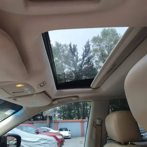 Nissan Pathfinder Exclusive