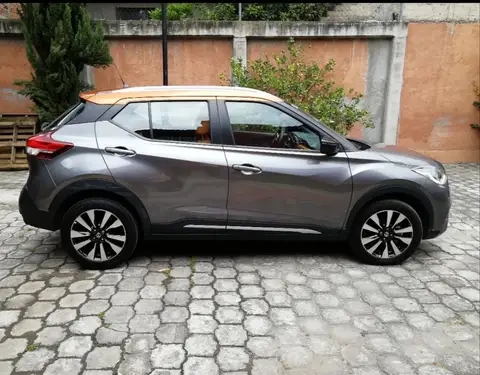 Nissan Kicks Bitono Exclusive CVT