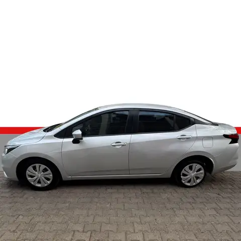 Nissan Versa Sense 1.6 At