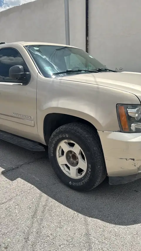 Chevrolet Suburban LT